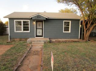 816 E 11th St, Colorado City, TX 79512