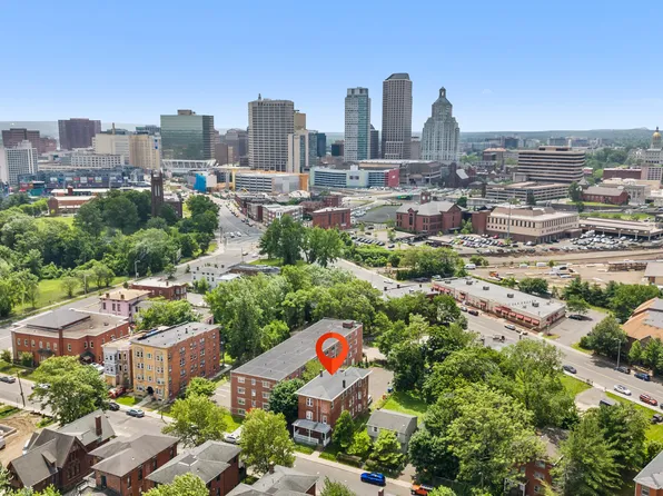 29 Belden St APT 3, Hartford, CT 06120