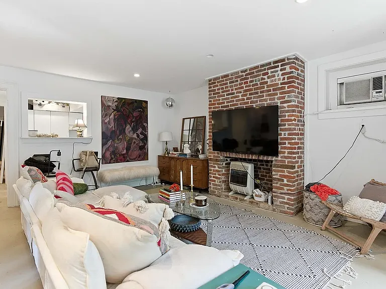 165 Rutledge Ave #E — Photo 9