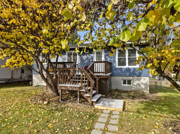 421 N Charlotte Ave, Waynesboro, VA 22980