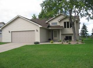 9247 Trinity Gdns N, Brooklyn Park, MN 55443