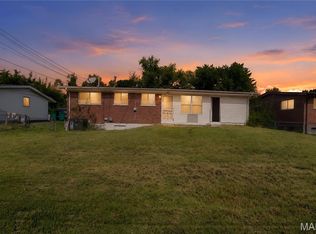 2246 Hudson Rd, Saint Louis, MO 63136