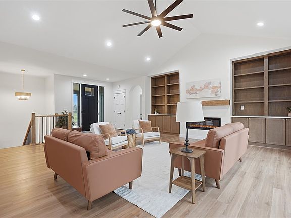 5th image of 4236 Pleasant Valley Dr SE
