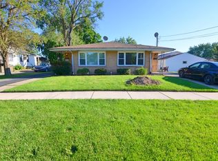 209 E 19th St, Lockport, IL 60441