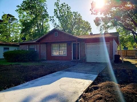 1st image of 4428 Jade Dr E