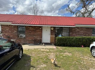 412 Church St, Broxton, GA 31519