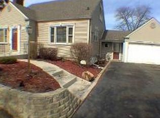 3524 Bernice Rd, Lansing, IL