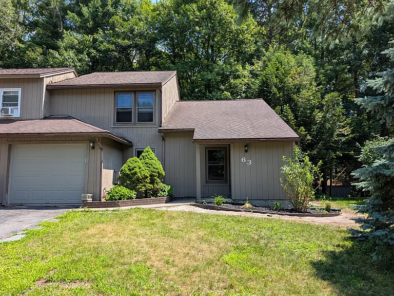 63 Thimbleberry Rd — Photo 1