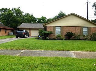 6210 Shadow Crest St, Houston, TX 77074