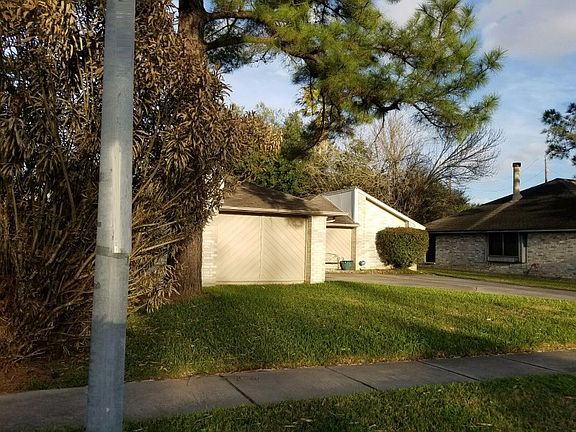 2nd image of 11914 Guadalupe River Dr