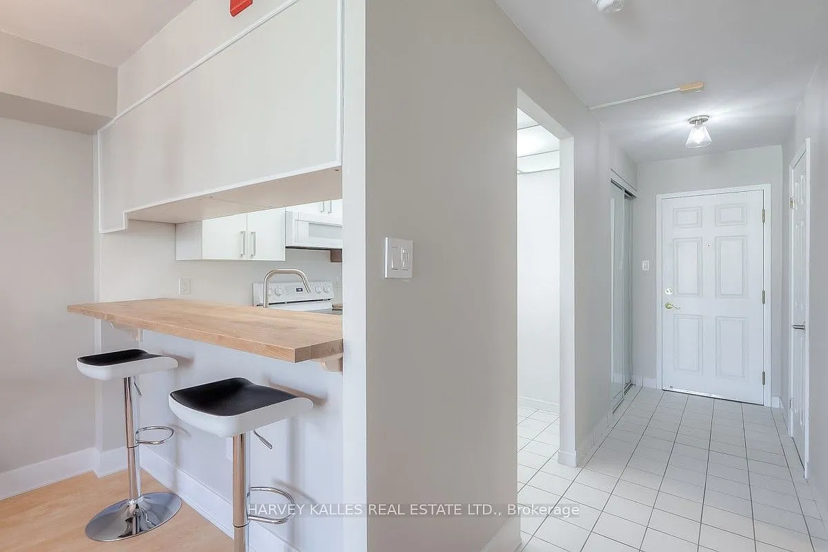 2 bed, $2,500 — Photo 3