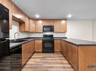 610 Gray St Apartments, Eau Claire, WI 54701