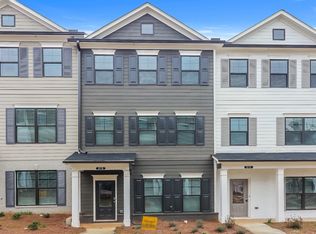 819 Calvin Park Dr, Ball Ground, GA 30107