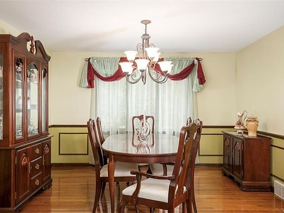 5th image of 57 Treebrooke Ct