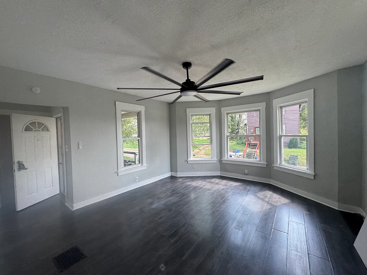 2 bed, 1264 sqft, $1,000 — Photo 3