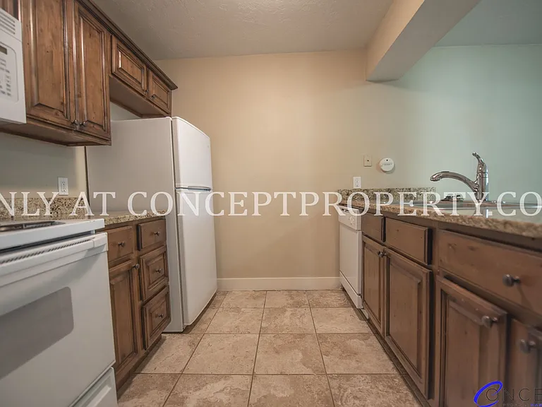 Cottonwood Heights — Photo 20