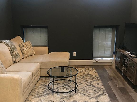 4th image of 1330 Dolman St #111