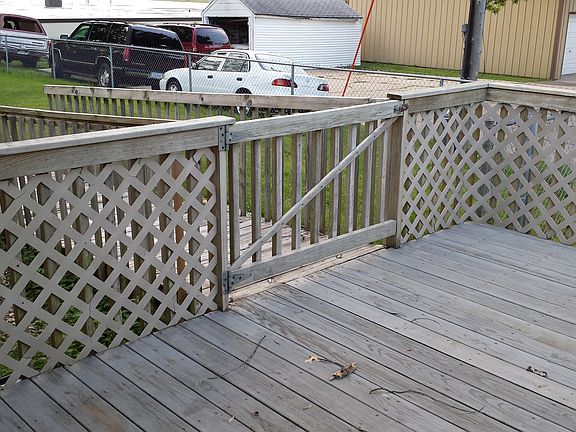 Deck with Ramp