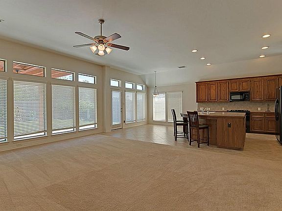 5th image of 2843 Woodland Glen Ln