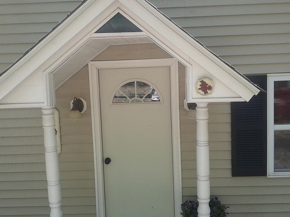 2nd image of 101 Dillion Rd