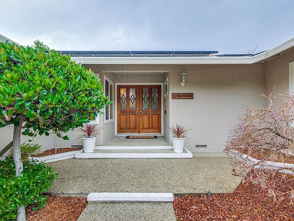 3rd image of 21593 La Playa Ct