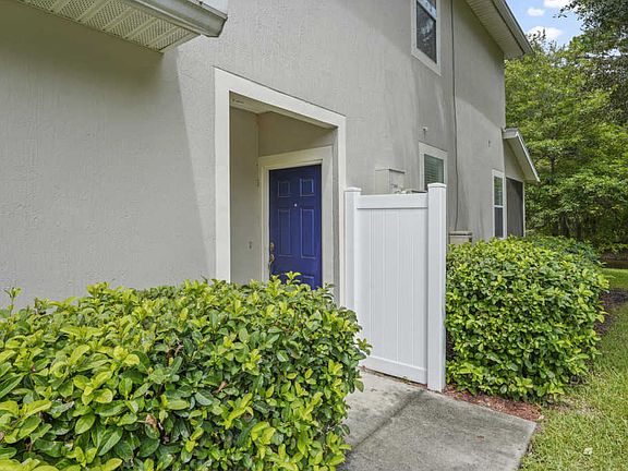 5th image of 12261 Black Walnut Ct