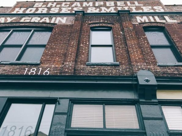 1806 E Franklin St #204