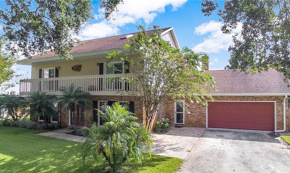 1st image of 2823 Montmart Dr