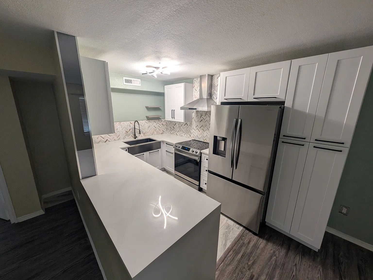 2873 S Osceola Ave — Photo 1