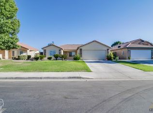 4401 Sierra Redwood Dr, Bakersfield, CA 93313