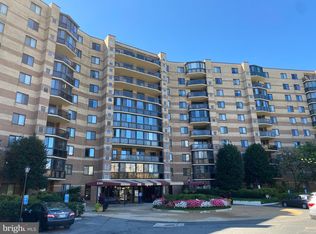 8360 Greensboro Dr APT 117, Mc Lean, VA 22102