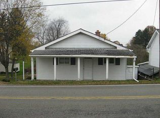 74 State St, Mount Pleasant, PA 15666