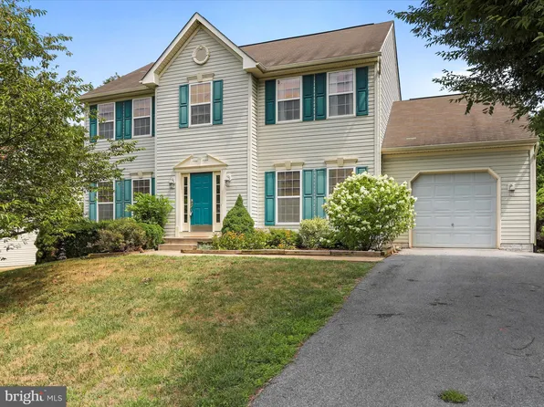 1610 W Race St, Martinsburg, WV 25401