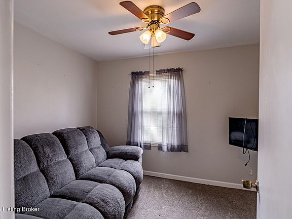 4th image of 6003 Halma Dr