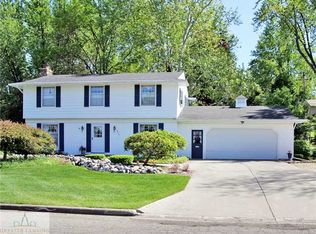 4915 River Ridge Dr, Lansing, MI 48917