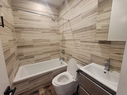 Rented by Friedman Mayer, LREB | media 4