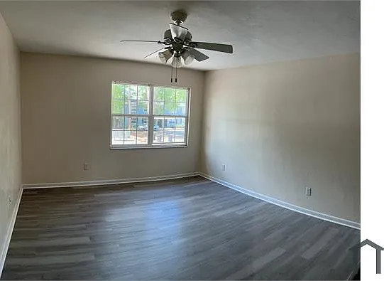 2 bed, 900 sqft, $1,200 — Photo 2