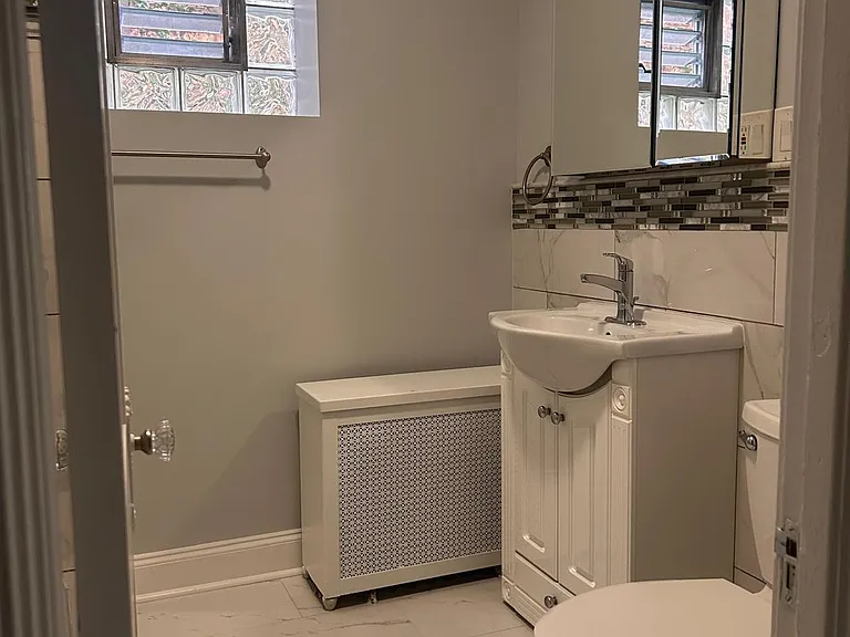 1263 W Thorndale Ave #1 — Photo 9