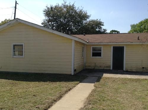 2nd image of 601 Frederick Ave