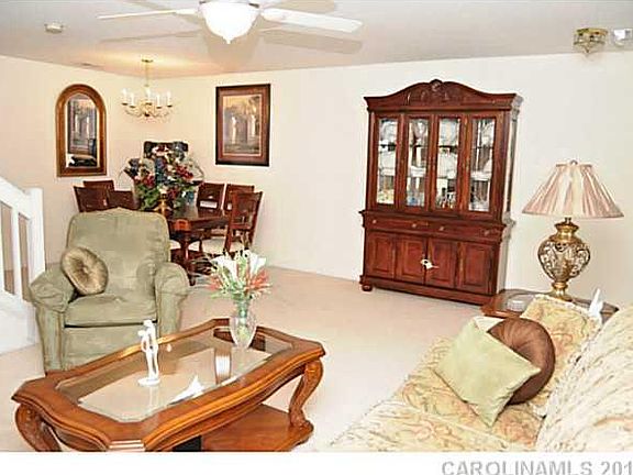 4th image of 8053 Kennet Ln #1182