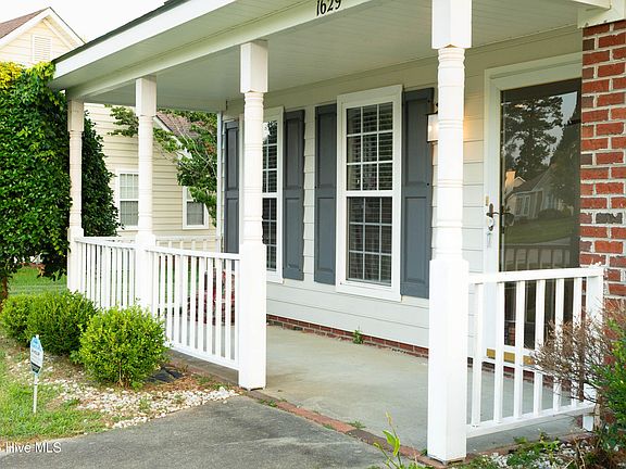 3rd image of 1629 Crabapple Lane