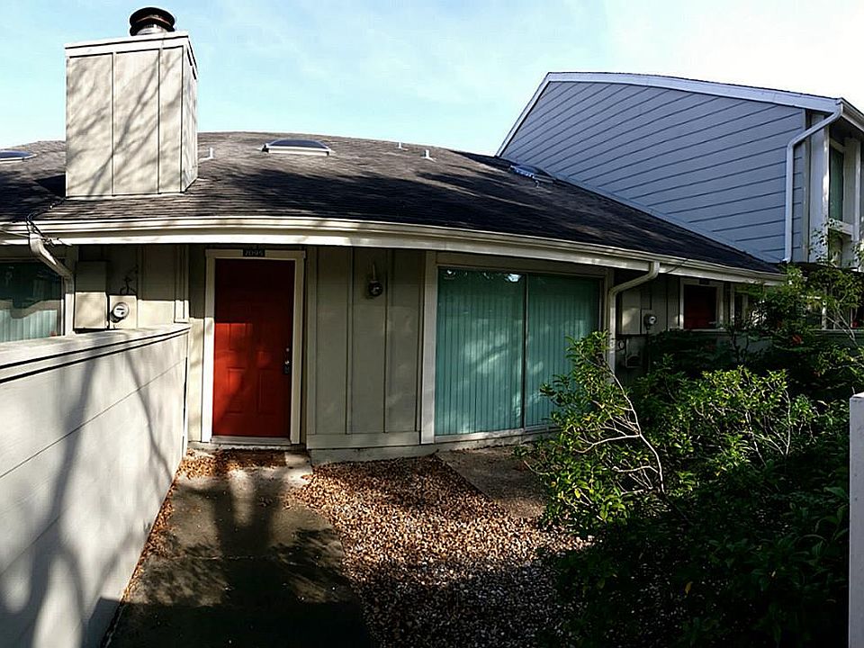1st image of 7095 Greenway Chase St