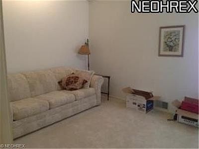 3rd image of 3851 Northwoods Ct NE