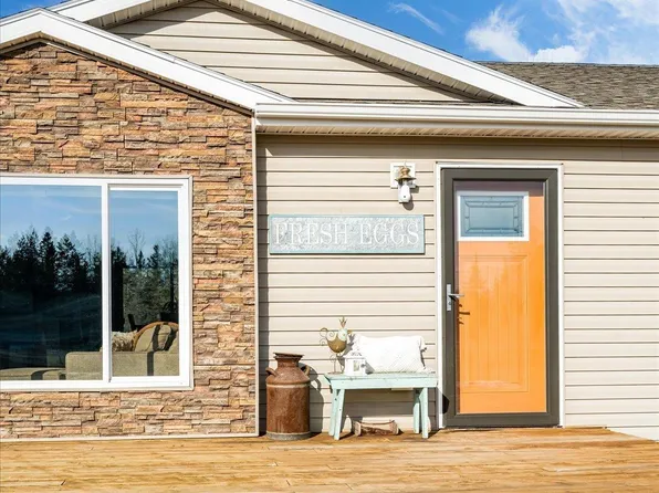 917 Ski Hill Rd, Two Harbors, MN 55616