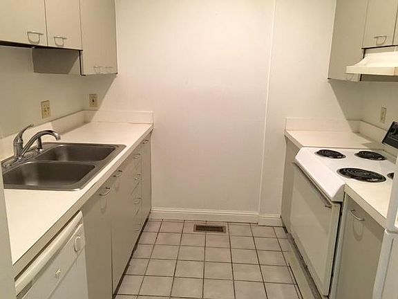 3rd image of 2349 S 10th St APT A