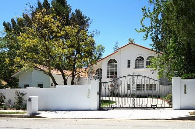 1st image of 4601 Mirador Pl
