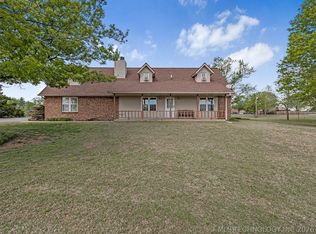 10685 E 3rd St, Claremore, OK 74019
