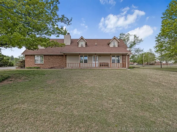 10685 E 3rd St, Claremore, OK 74019