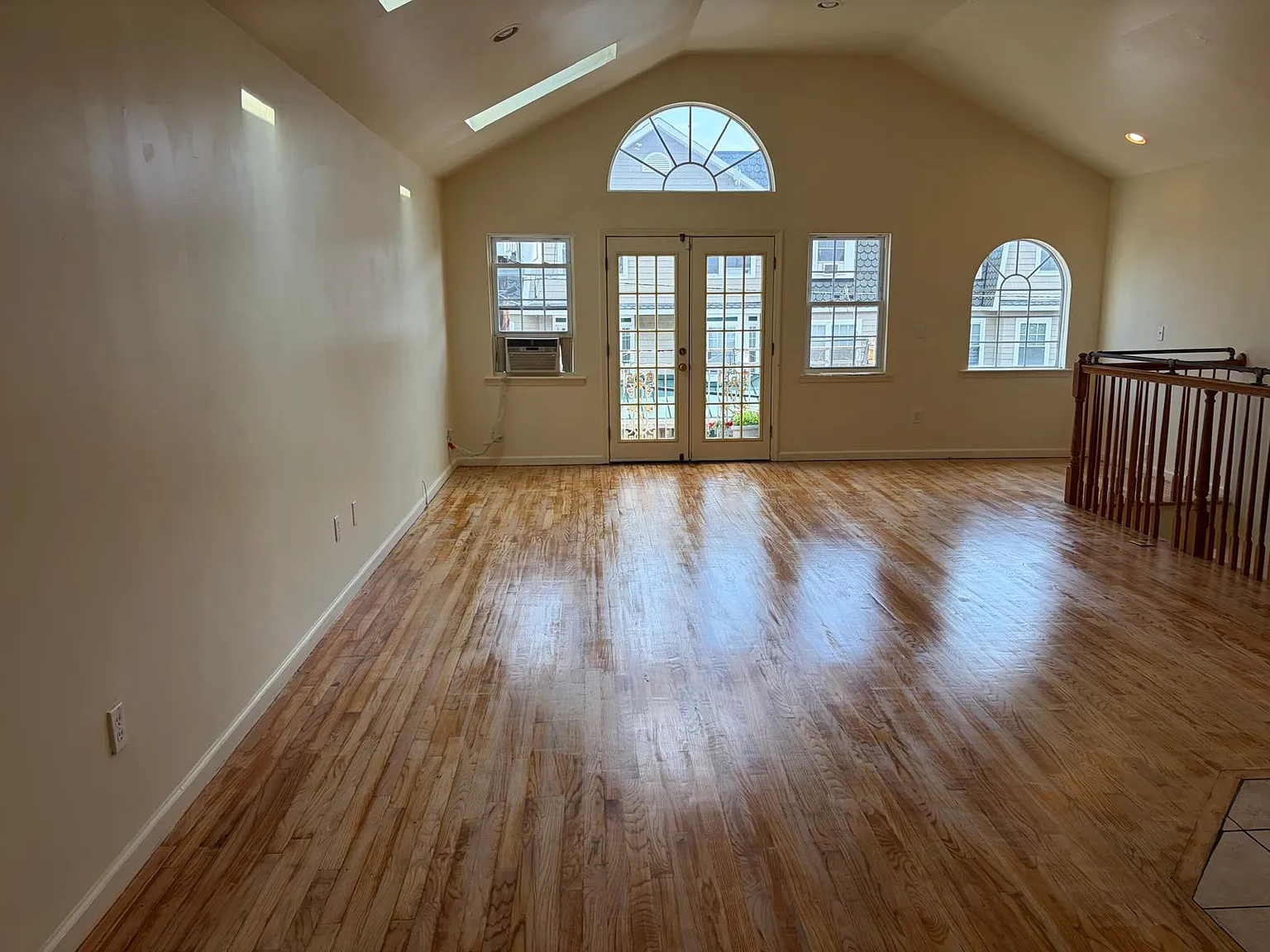 3 bed, 1750 sqft, $2,850 — Photo 4