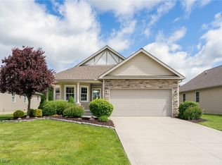 1147 Hunting Holw, Grafton, OH 44044